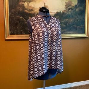 Women hi lo geometric blouse sleeveless top purple white semi sheer H & M sz 10